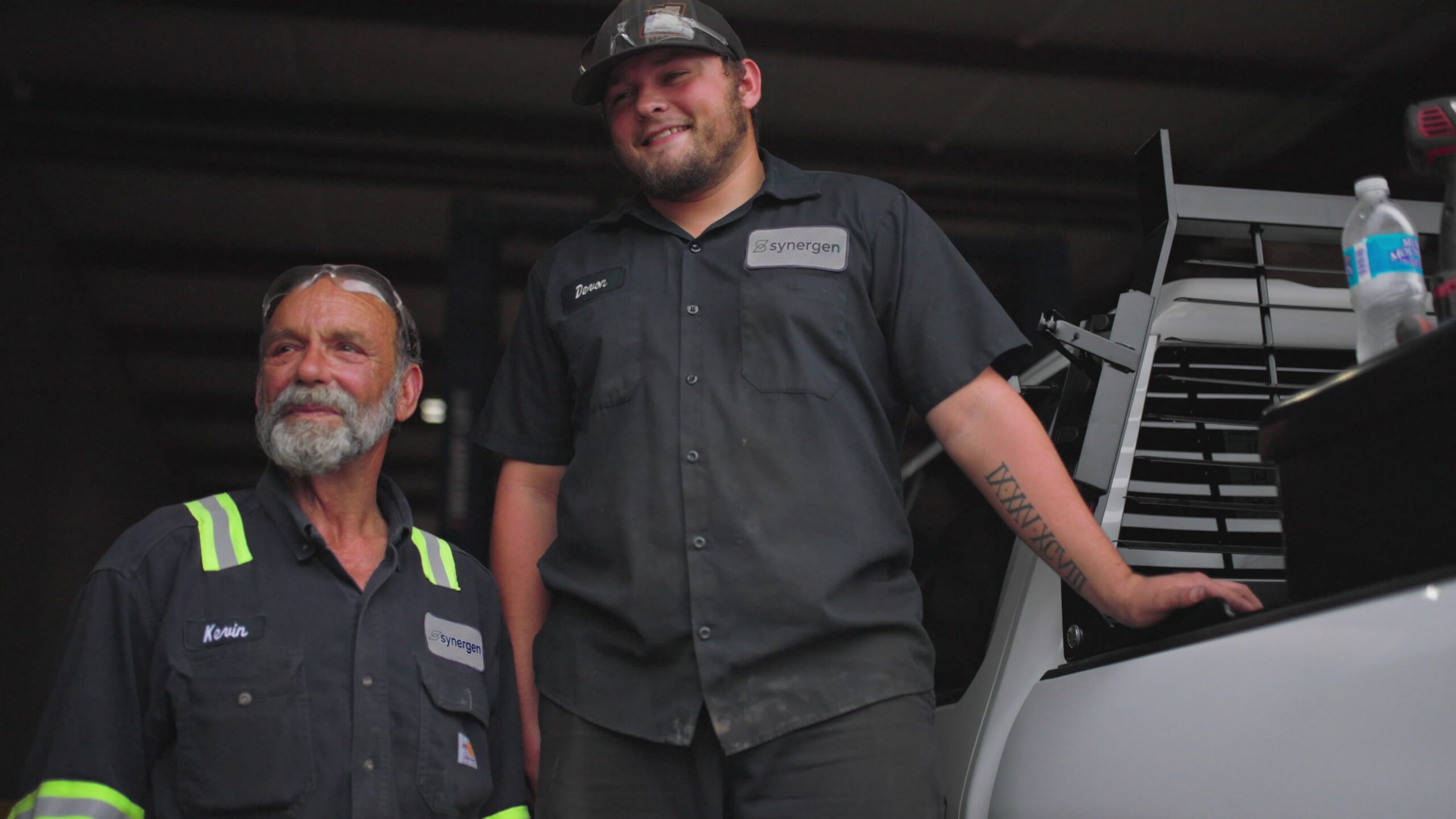 synergen-workers-smiling